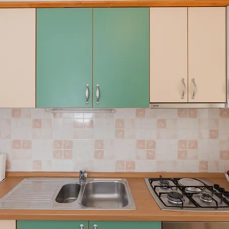 Apartment Fiorella - One Bedroom With Terrace And View *