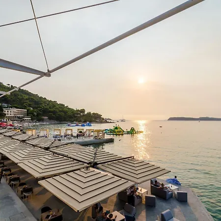 Fiorella - One Bedroom With Terrace And View *